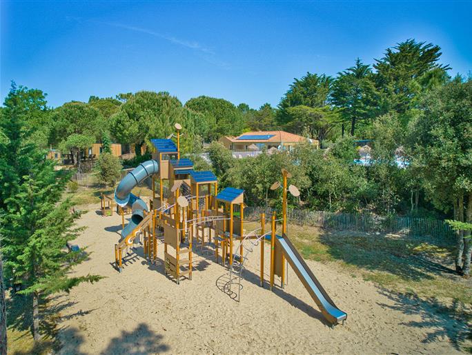 Kinderspielplatz auf dem Campingplatz Les Sirènes