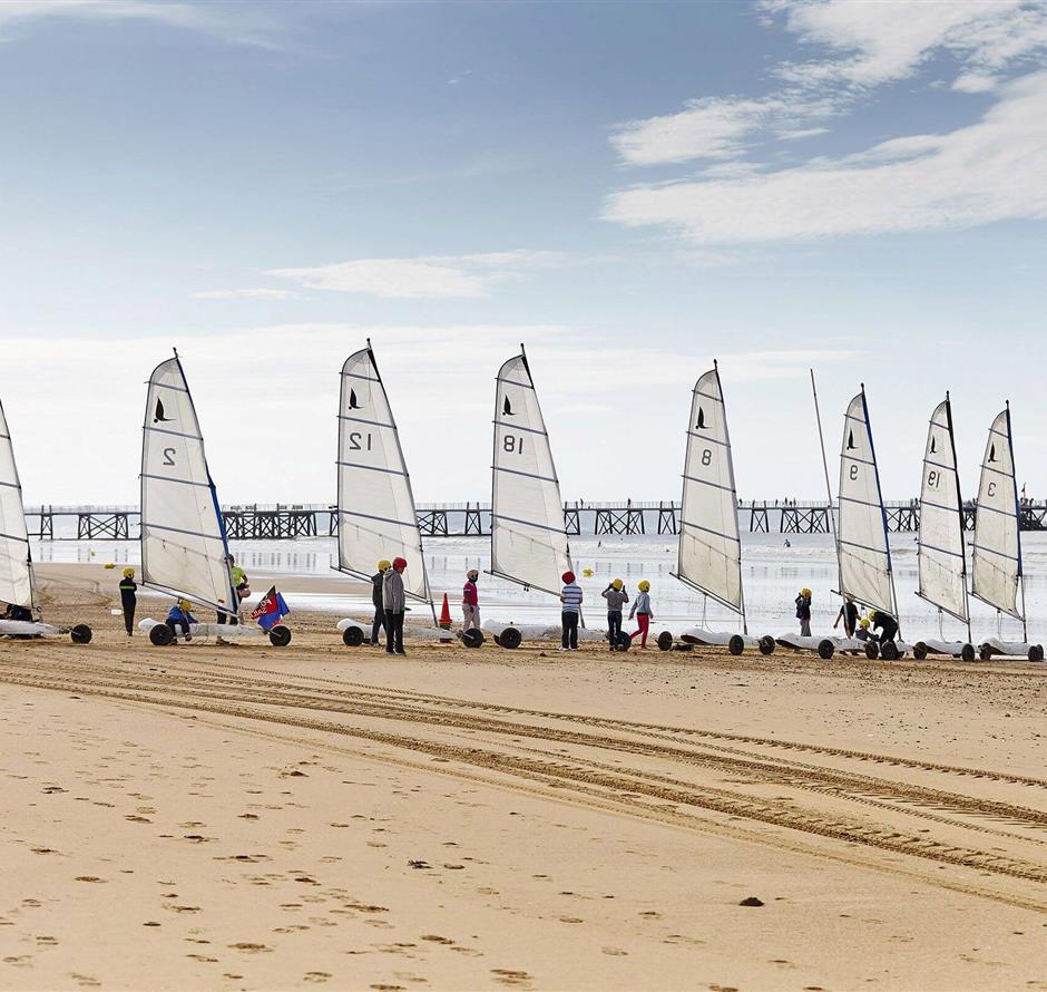 Die nautischen Stützpunkte in der Nähe des 3-Sterne-Campingplatzes Les Sirènes 