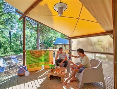 Lodgezelt Terrasse 4 Personen 2 Schlafzimmer