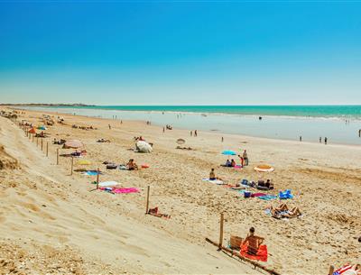 Strand von Saint-Jean-de-Monts in der Vendée in der Nähe des 3-Sterne-Campingplatzes Les Sirènes