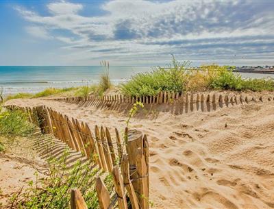 Strand von Saint-Jean-de-Monts in der Vendée in der Nähe des 3-Sterne-Campingplatzes Les Sirènes