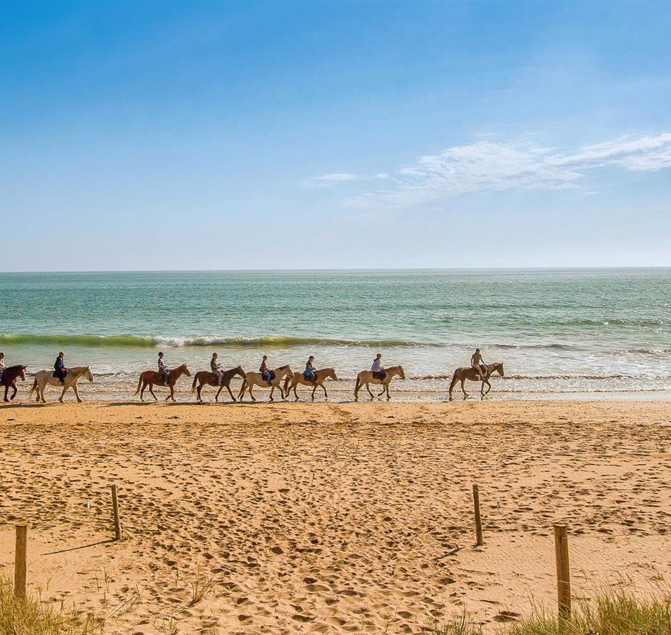 Strand von Saint-Jean-de-Monts in der Vendée in der Nähe des 3-Sterne-Campingplatzes Les Sirènes 