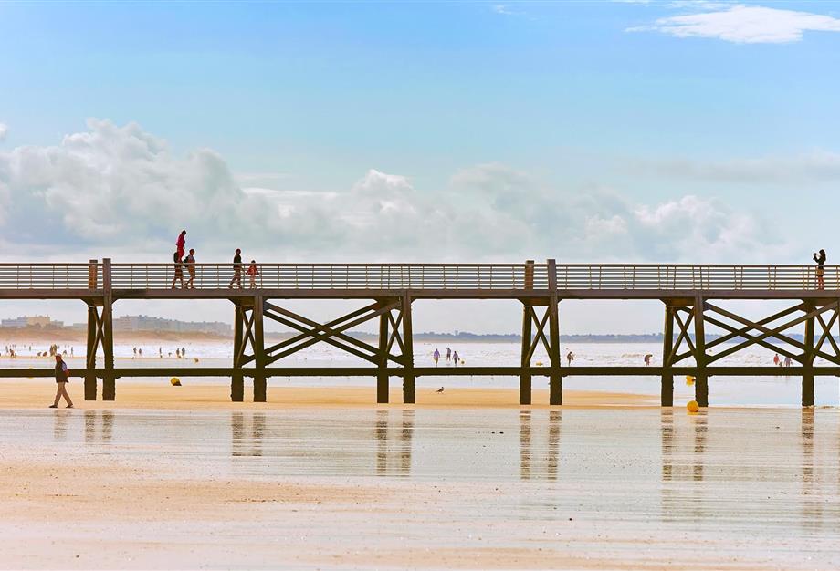 Der Strand von Saint-Jean-de-Monts in der Vendée, den Sie rund um den 3-Sterne-Campingplatz Les Sirènes nicht verpassen sollten - CAMPING**** Les Sirènes
