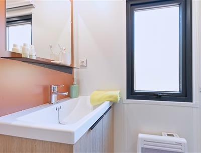 Cottage Badezimmer 2 Pers. 4 Blumen