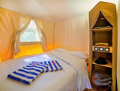 Zimmer des Lodgezeltes 4 Pers 2 Blumen
