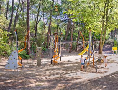 Kinderspielplatz auf dem Campingplatz Les Sirènes