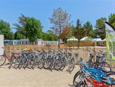 Radwege in Saint Jean de Monts in der Vendée in der Nähe des 3-Sterne-Campingplatzes Les Sirènes