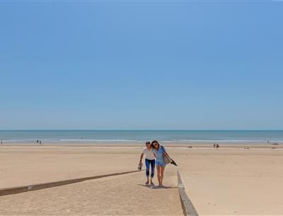 Strand von Saint-Jean-de-Monts in der Vendée in der Nähe des 3-Sterne-Campingplatzes Les Sirènes