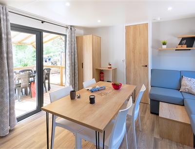Wohnzimmer des Cottage 6 Personen 3 Schlafzimmer 4 Blumen