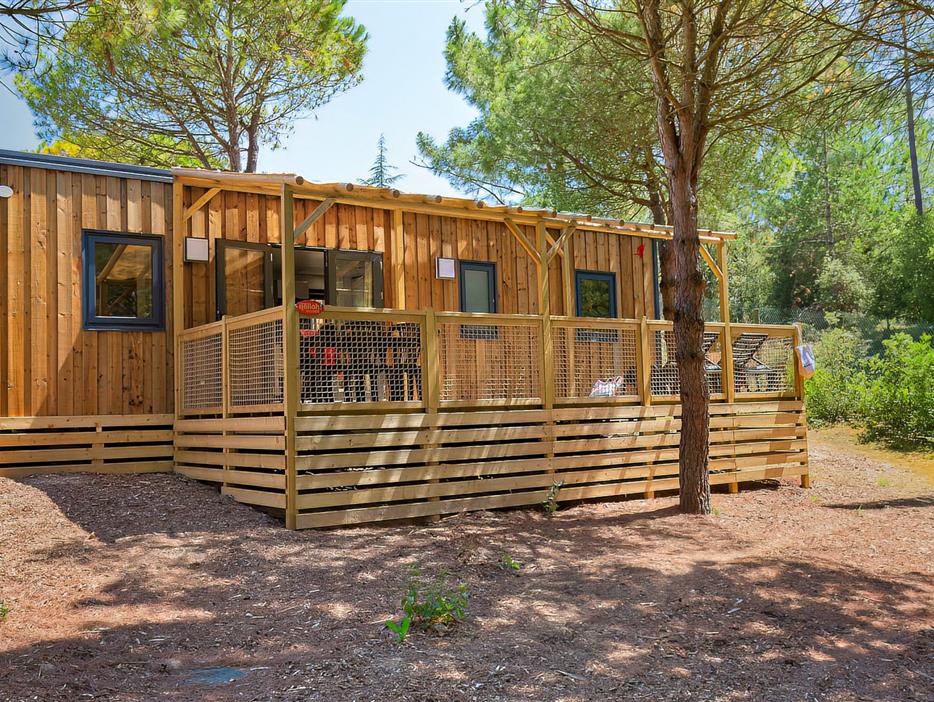 Außenansicht Cottage 6 Personen 3 Schlafzimmer 4 Blumen - CAMPING**** Les Sirènes