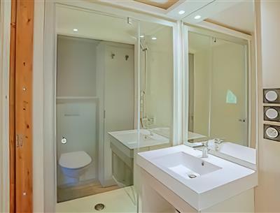 Badezimmer des Lodgezeltes 4 Personen 2 Schlafzimmer