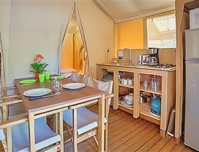 Lodge Zelt Küche 4 Personen 2 Schlafzimmer