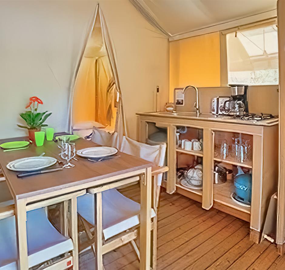 Lodge Zelt Küche 4 Personen 2 Schlafzimmer 