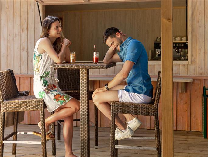 Snackbar und Lebensmittelgeschäft auf dem 3-Sterne-Campingplatz Les Sirènes in Saint-Jean-de-Monts