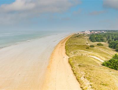 Küstenweg Saint-Jean-de-Monts in der Vendée in der Nähe des 3-Sterne-Campingplatzes Les Sirènes