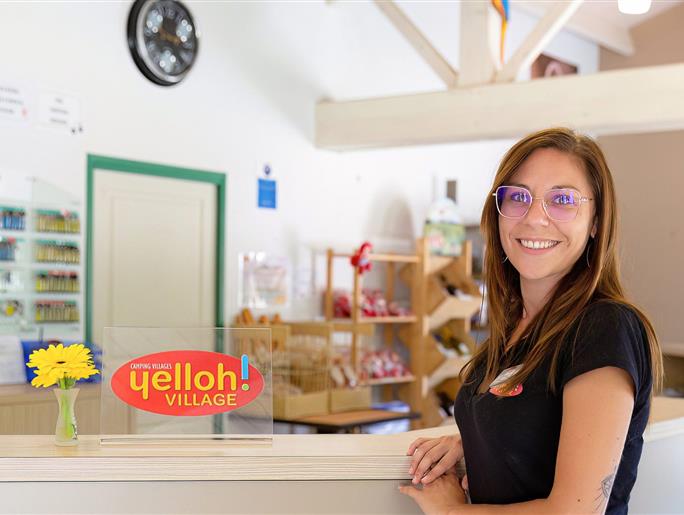 On-site services at Les Sirènes 3-star campsite in Saint Jean de Monts in Vendée (breakfast, bike rental, snack bar, bar, grocery store, massage, laundry, etc.)