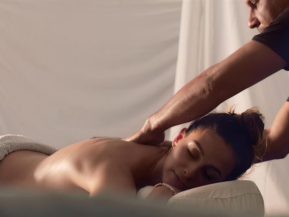 Wellness-Massage auf dem 3-Sterne-Campingplatz Les Sirènes in Saint-Jean-de-Monts - CAMPING*** Les Sirènes