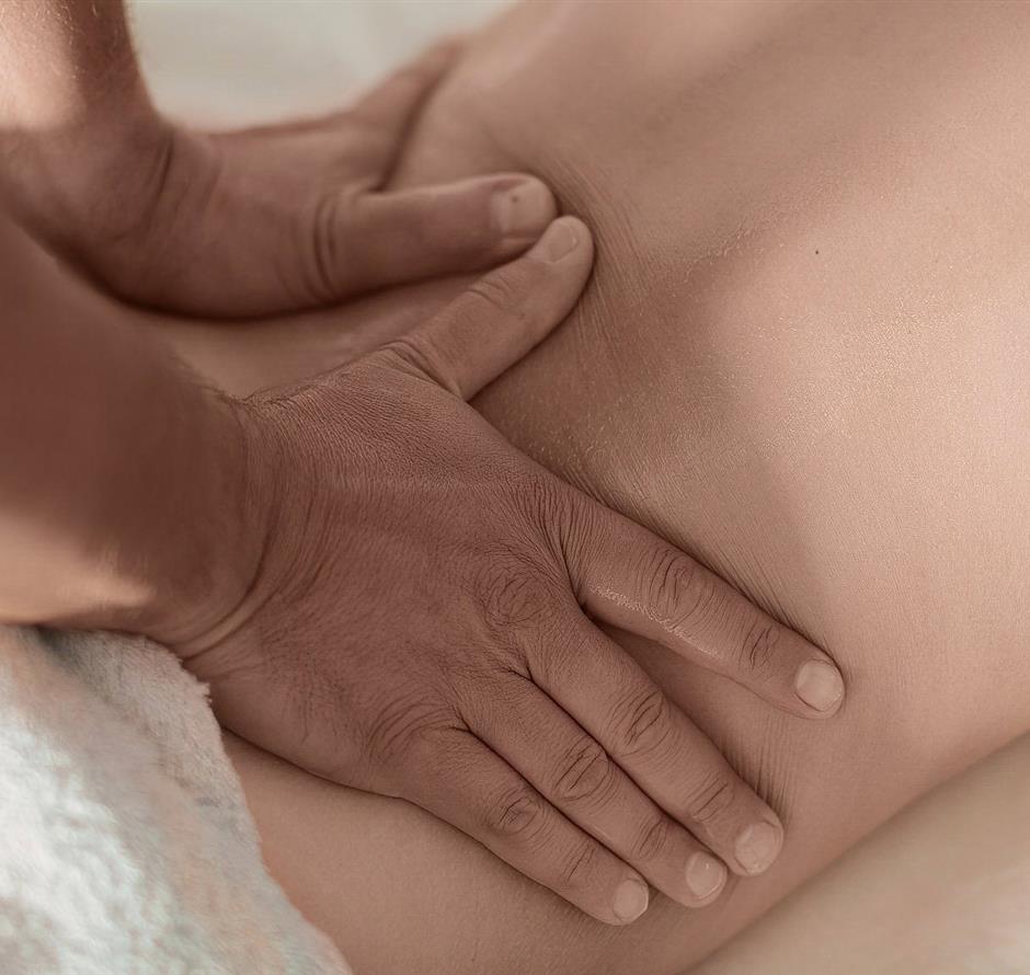 Wellness-Massage auf dem 4-Sterne-Campingplatz Les Sirènes in Saint-Jean-de-Monts 