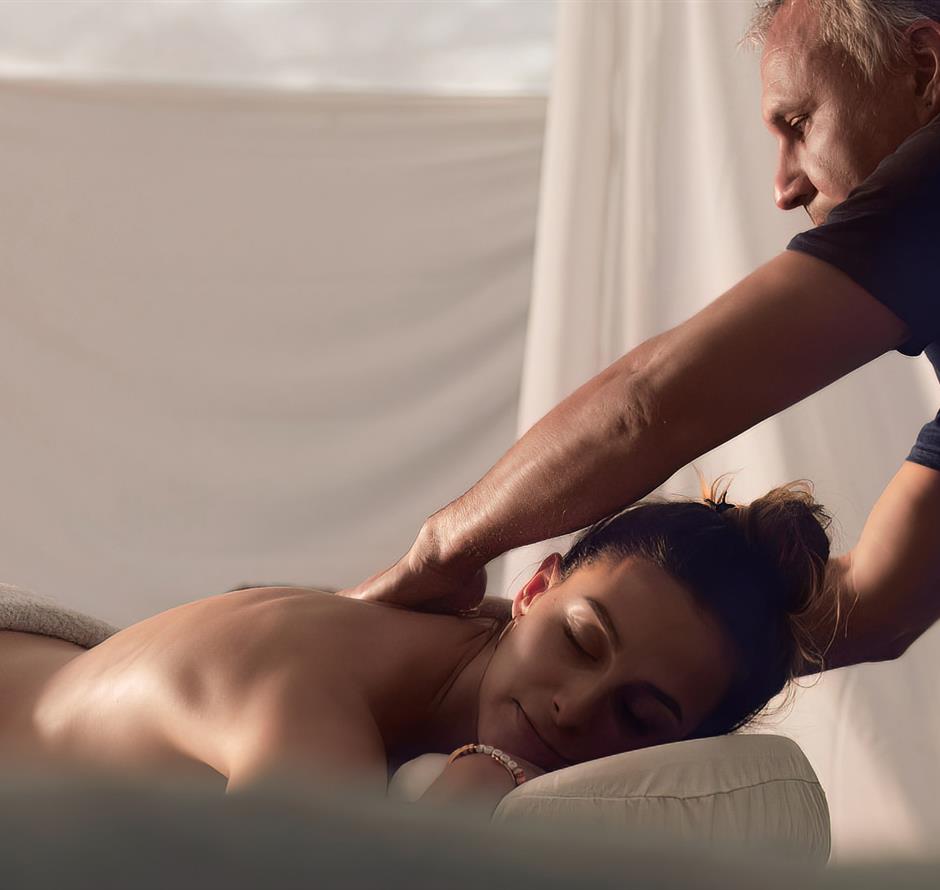 Wellness-Massage auf dem 4-Sterne-Campingplatz Les Sirènes in Saint-Jean-de-Monts 