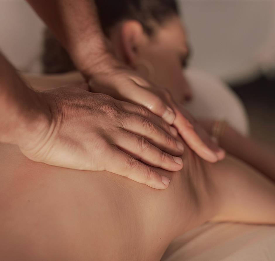 Wellness-Massage auf dem 4-Sterne-Campingplatz Les Sirènes in Saint-Jean-de-Monts 
