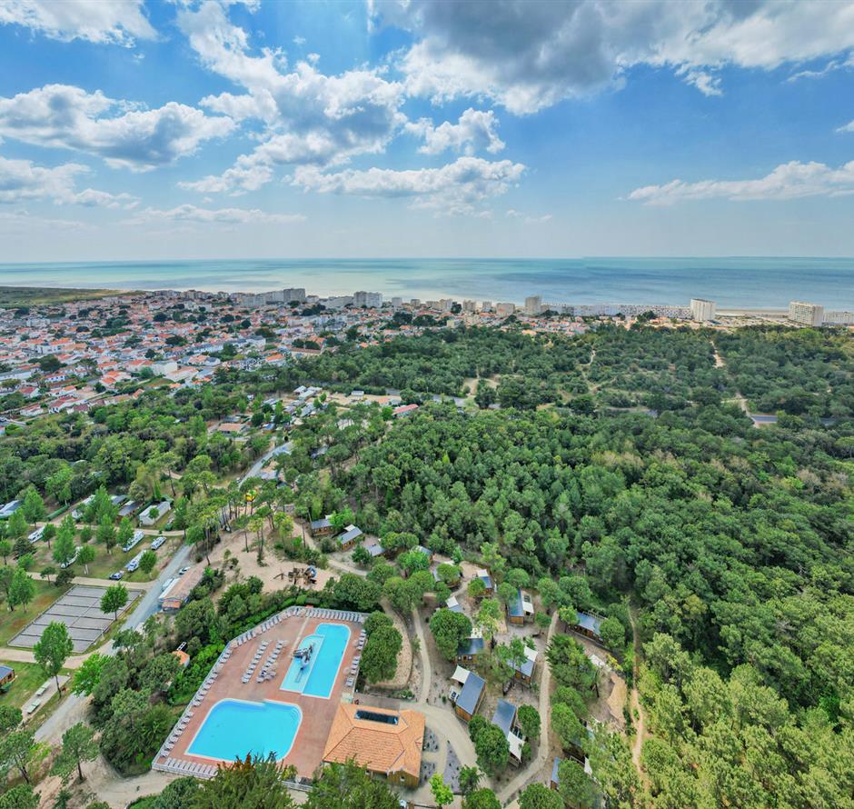 Strand von Saint-Jean-de-Monts in der Vendée in der Nähe des 3-Sterne-Campingplatzes Les Sirènes 