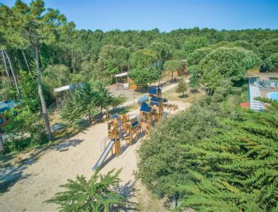 Kinderspielplatz auf dem Campingplatz Les Sirènes