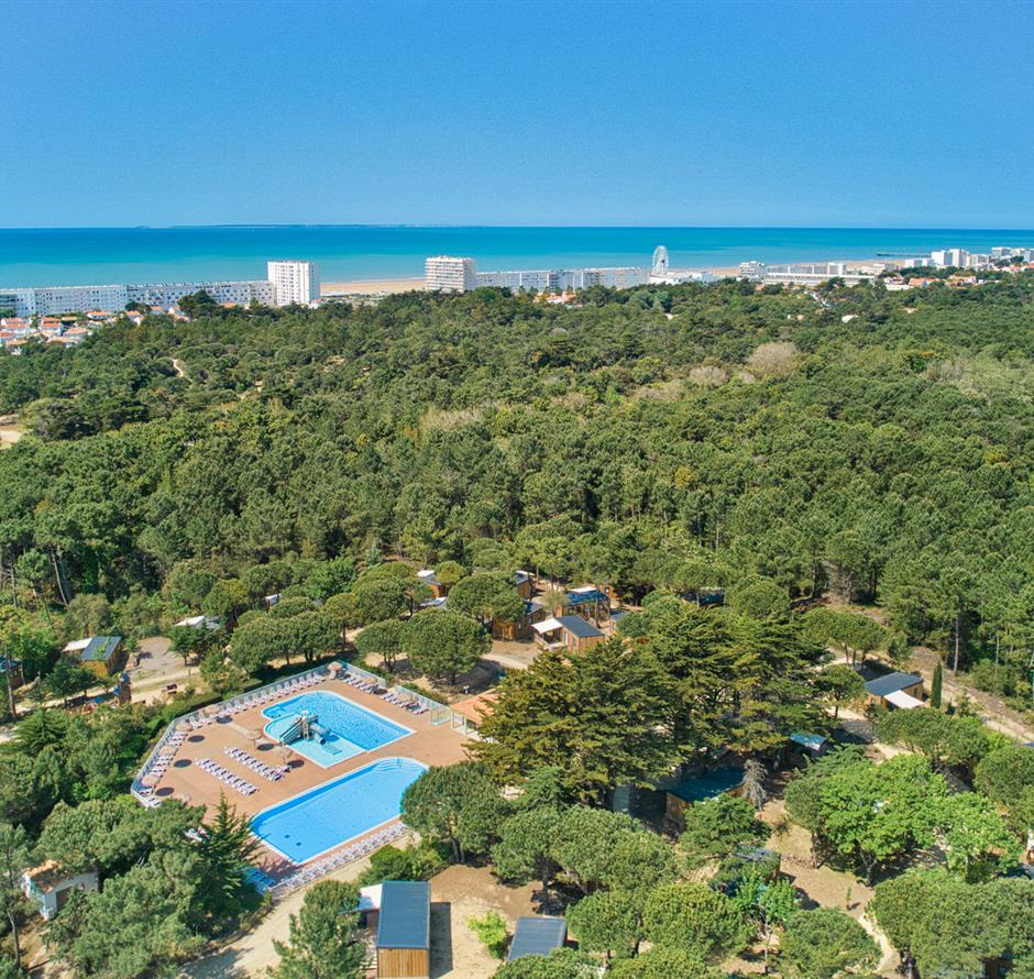 Strand von Saint-Jean-de-Monts in der Vendée in der Nähe des 3-Sterne-Campingplatzes Les Sirènes 