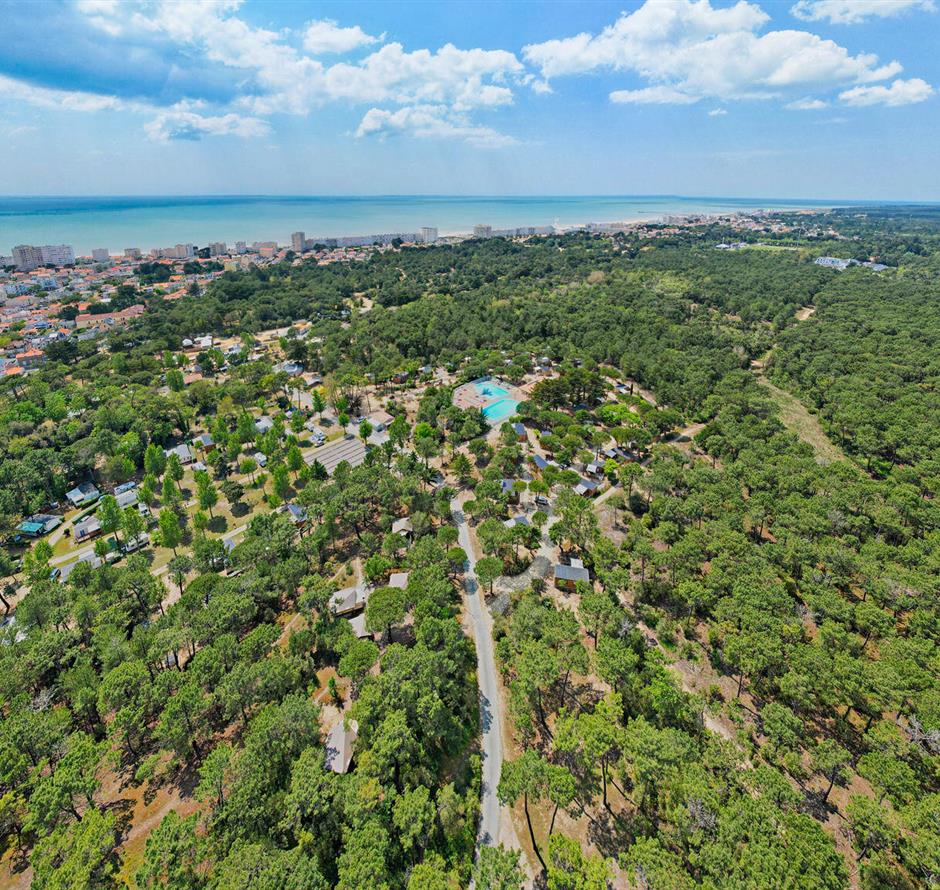 Strand von Saint-Jean-de-Monts in der Vendée in der Nähe des 3-Sterne-Campingplatzes Les Sirènes 